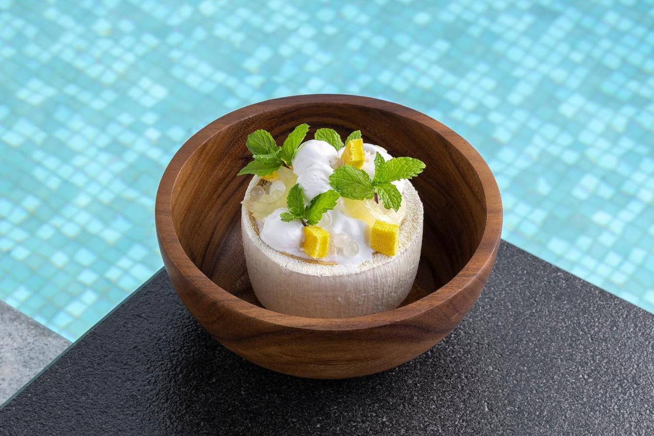 盛泰澜苏梅查汶海滩度假村酒店 外观 照片 A coconut ice cream with mango and mint